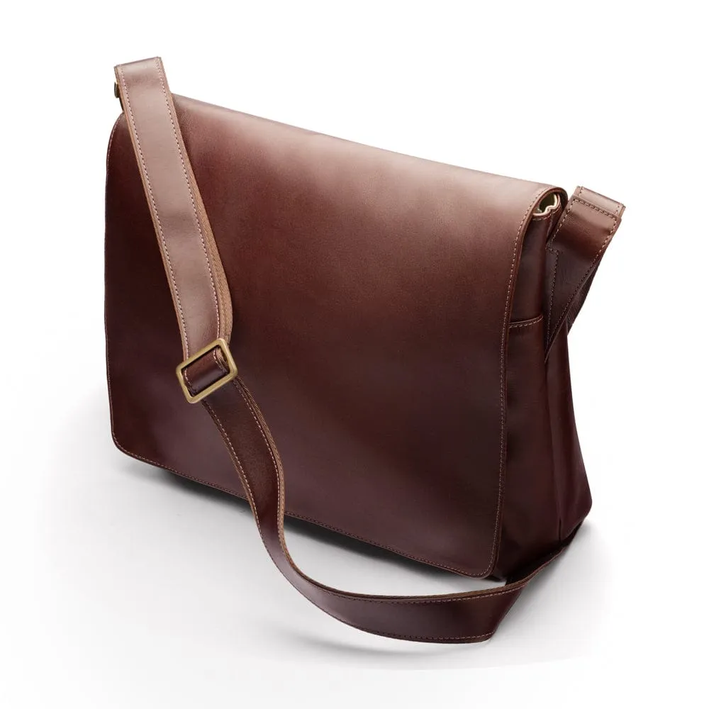 Classic Postman's Leather Messenger Bag - Brown