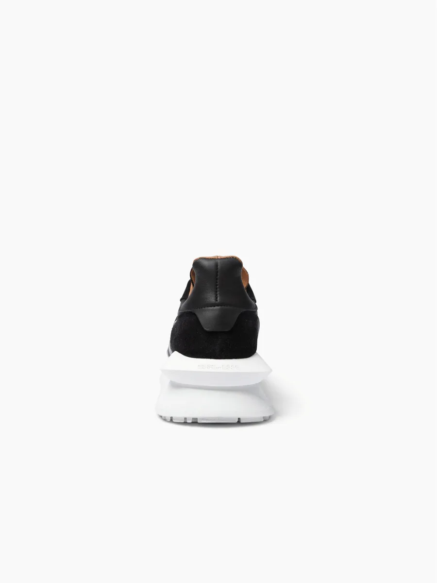 Esseutesse Runner Sneaker - Blackout