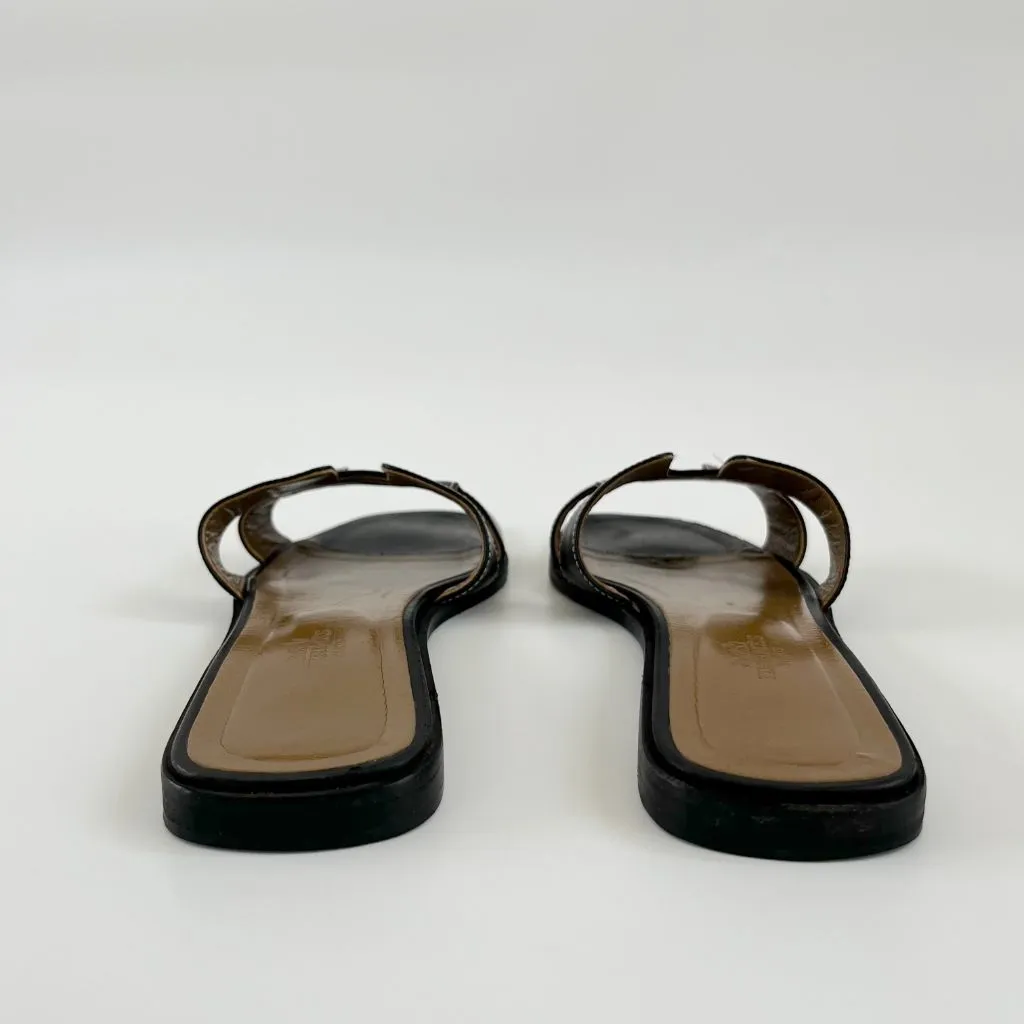 Hermes Black Leather Oran Flat Sandals, 39.5