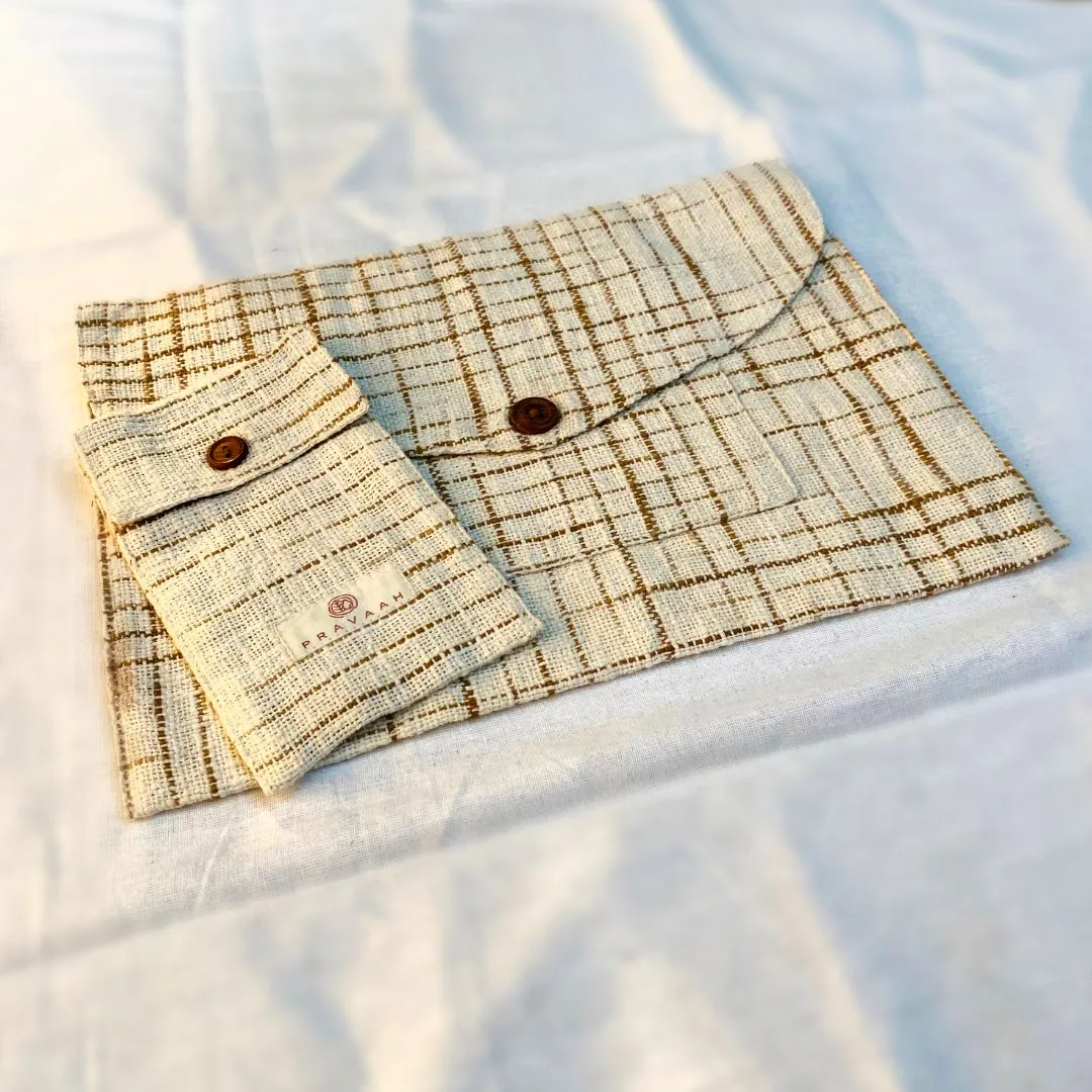 Pai laptop sleeve | hemp cotton blend | washable | fits 11”-13” screen laptops | beige and brown