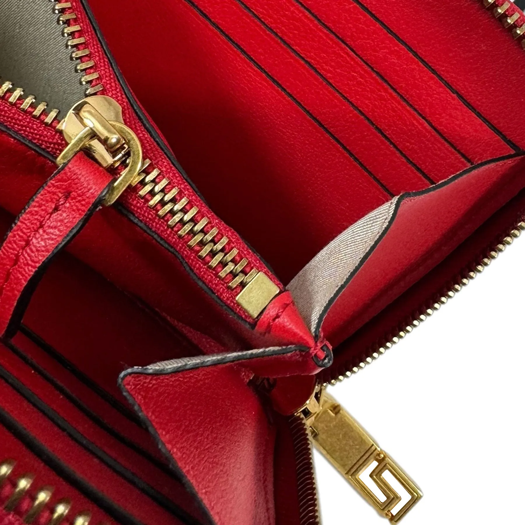 Versace Wallet Red Medusa Long Wallet - Women Collection